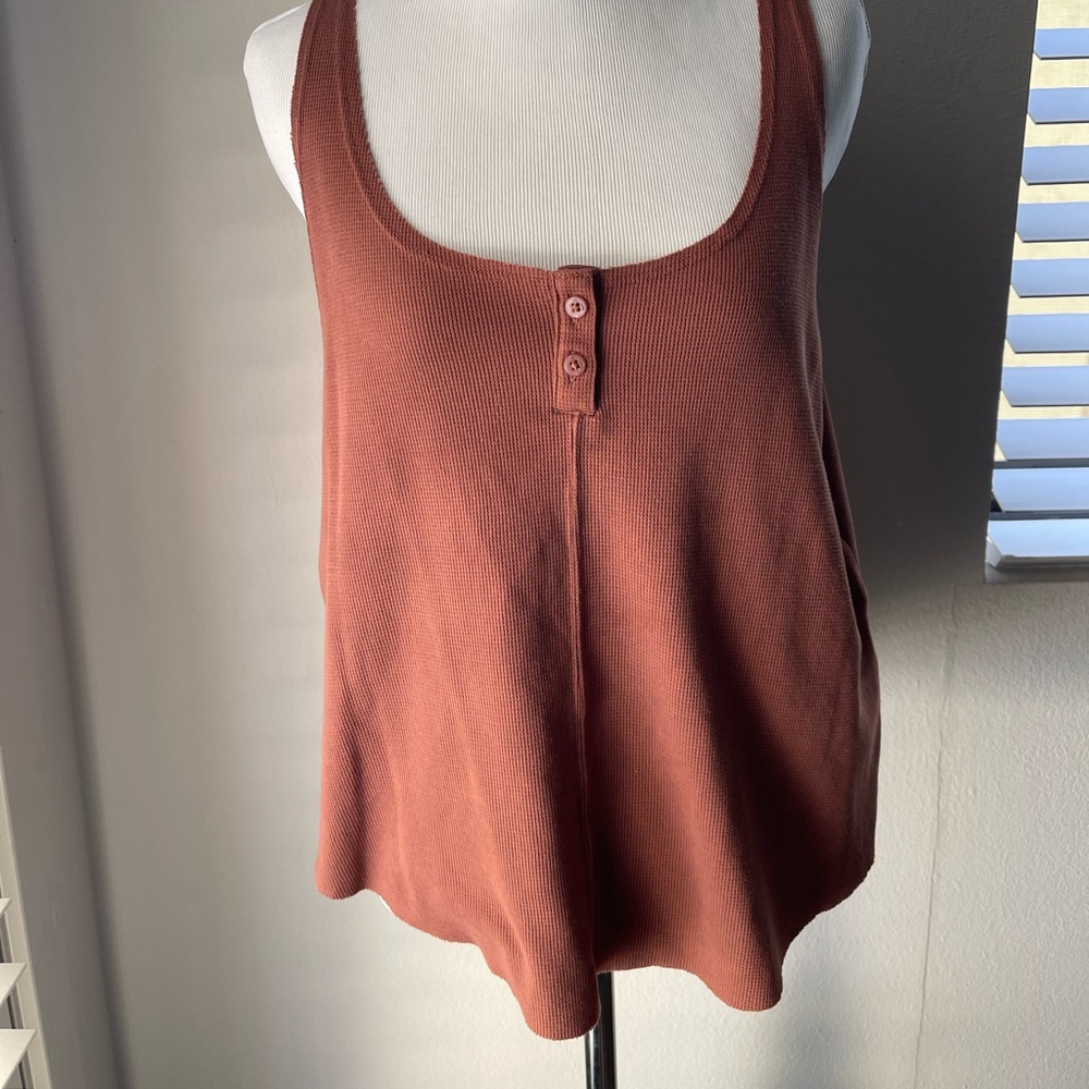 NIKE YOGA TANK TOP